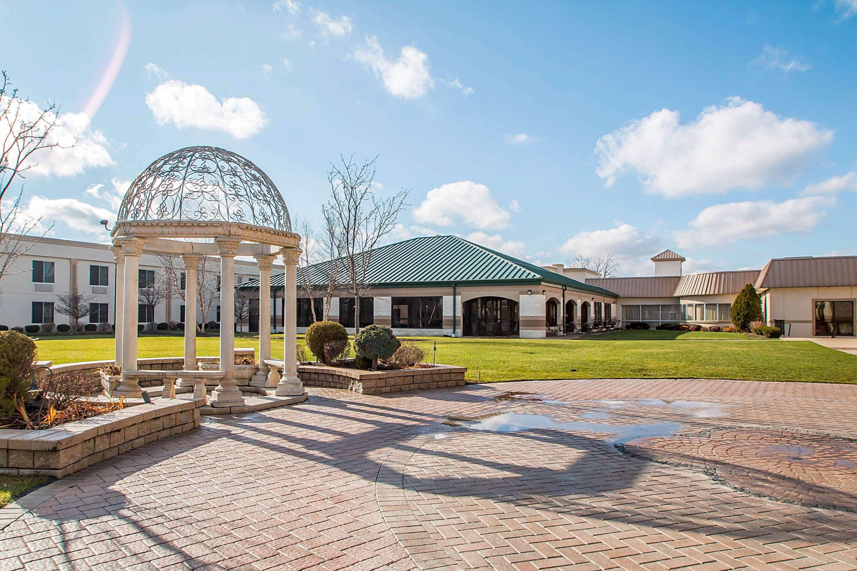 Clarion Inn Elmhurst - Oak Brook Near I-88, I-290, I-294 Exterior foto
